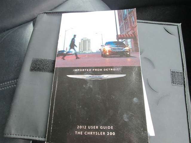 2012 Chrysler 200 Limited 4Dr Sedan